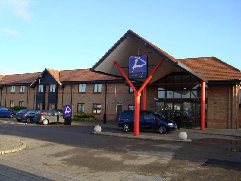 Hotel Ramada Cambridge Extérieur photo